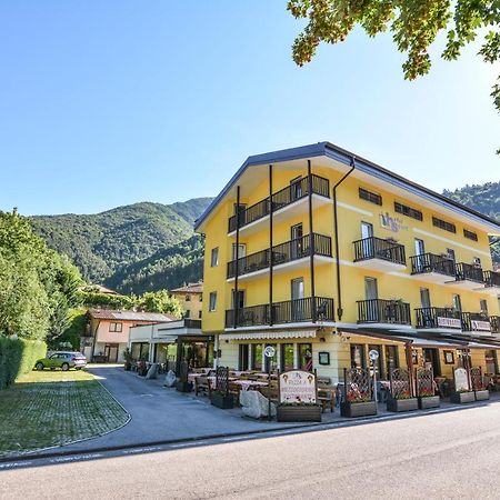 Hotel Sport Пиеве ди Ледро Екстериор снимка